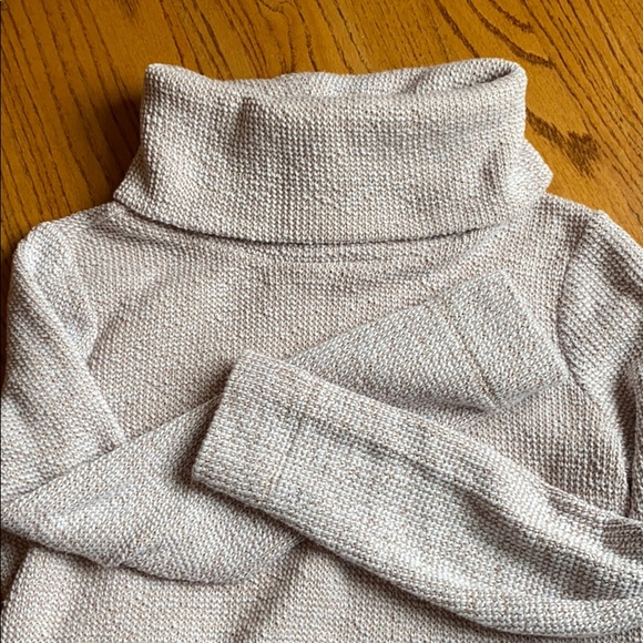 Loft Sweater - Picture 6 of 7